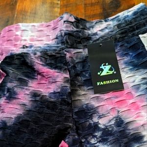 Pink/Navy Blue Scrunchy Yoga Shorts